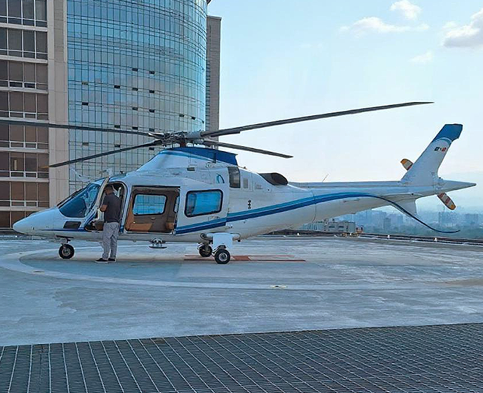 Helicopter Agusta AW109, 7 Pax