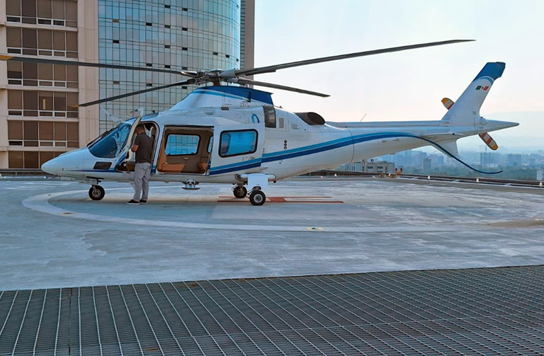 Helicopter Agusta AW109, 7 Pax