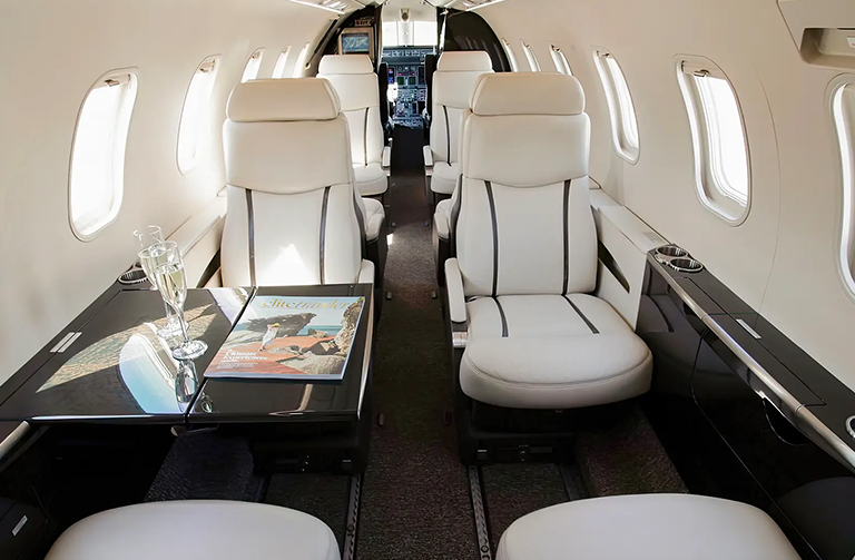 Learjet Mid-Size Luxury