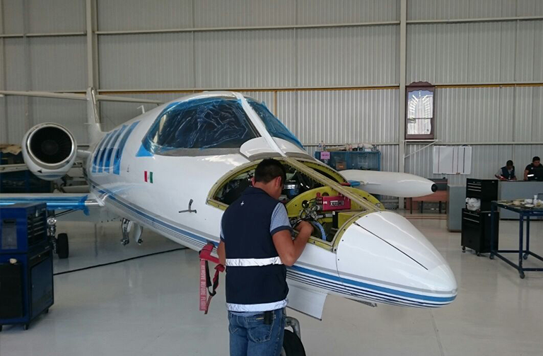 Learjet Mid-Size Luxury Toluca