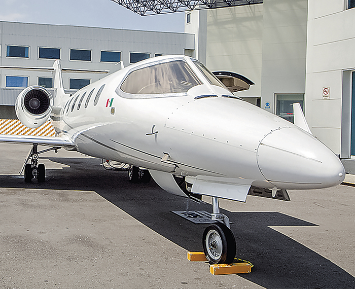 Learjet Mid-Size Toluca