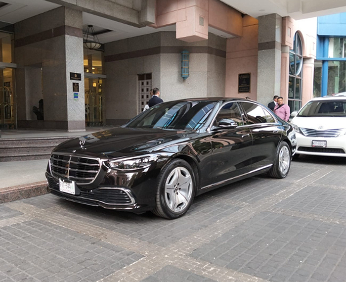 Luxury Sedan S Class