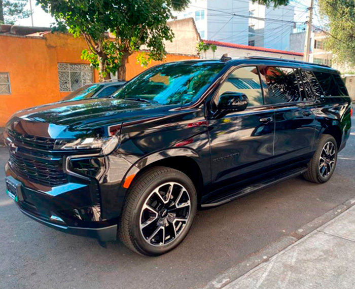 Chevrolet Suburban RST