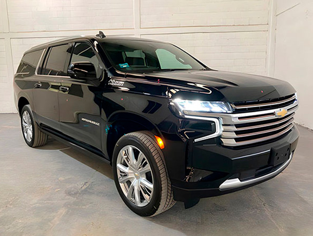 Chevrolet Suburban Black