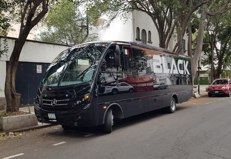 Mercedes Black Bus 29 Ft.
